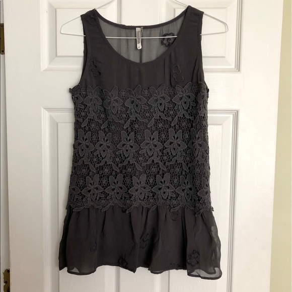 Monoreno Tops - Monoreno Boho Festival Top with Lace and Peplum